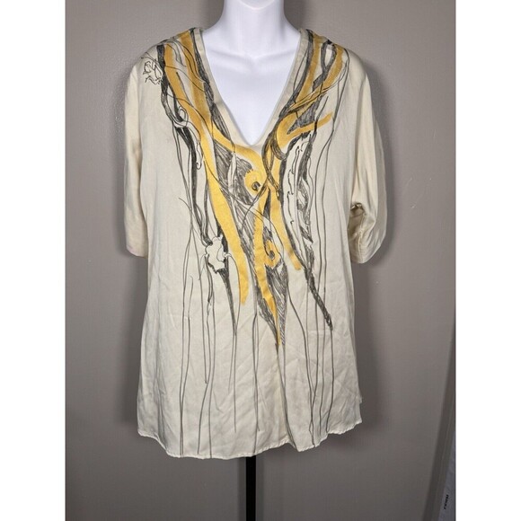 Saniya Khan White With Abstract Design Made In Canada Size Medium - Picture 1 of 7